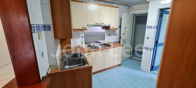 Executive HDB for Sale in 468D Admiralty Drive - Image 14