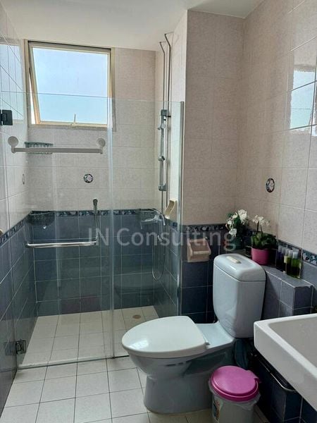 Common Room (Condo) for Rent in  Astoria Park - Image 5