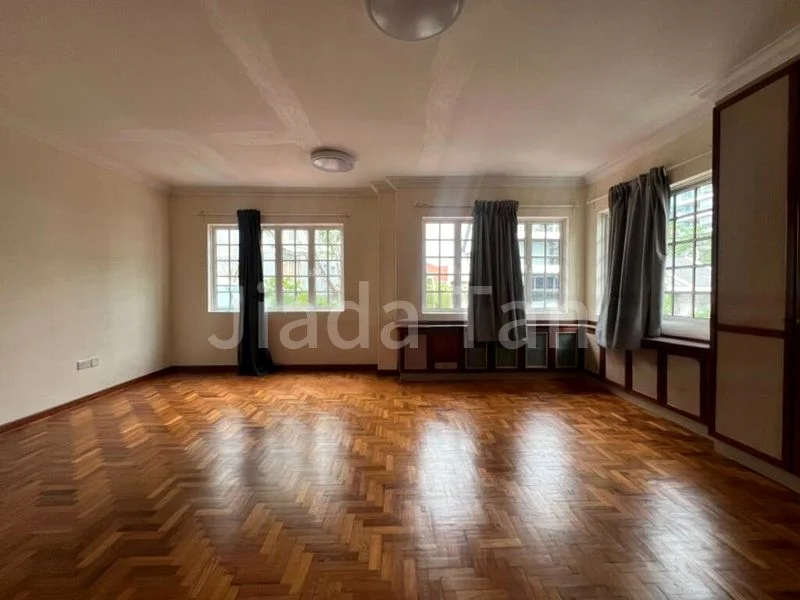 6+1 Bed Semi-Detached House (Landed) for Rent in  Charlton Park - Image 7