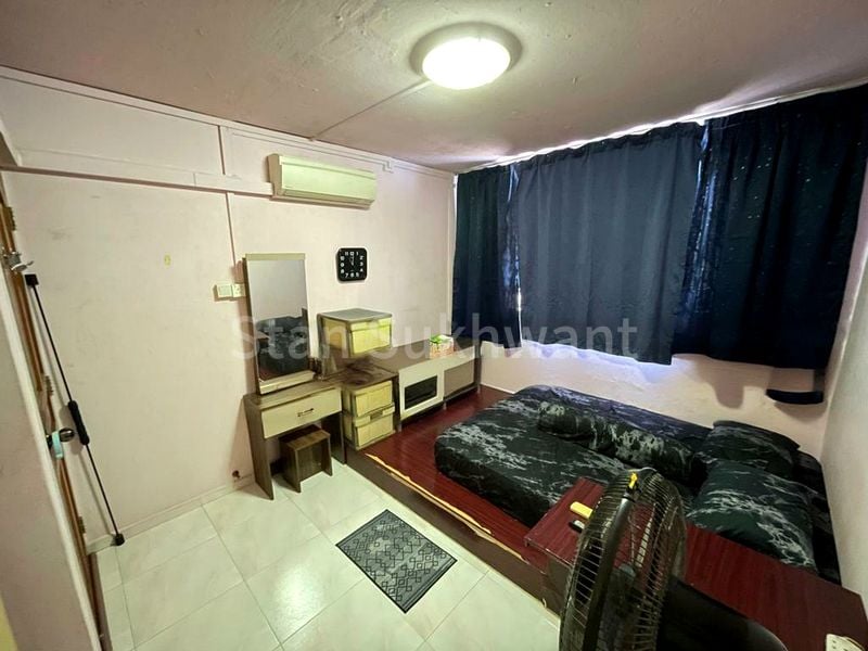 Room (HDB) for Rent in  348 Ubi Avenue 1 - Image 1