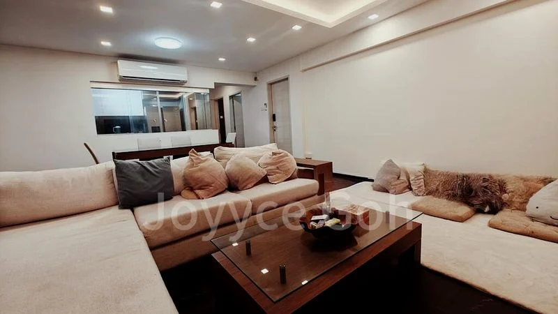 Executive HDB for Sale in  497D Tampines Street 45 - Image 3