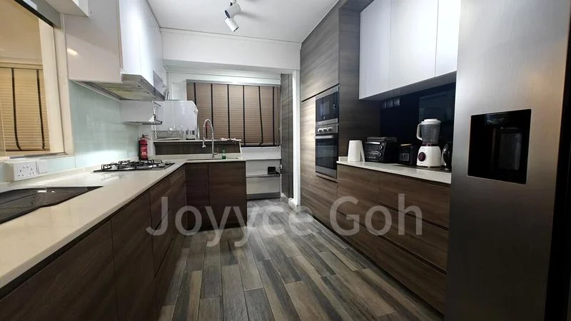 Executive HDB for Sale in  497D Tampines Street 45 - Image 8