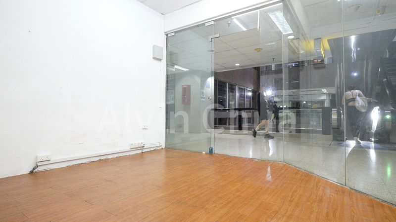 Mall Shop for Sale in Far East Shopping Centre - Image 14