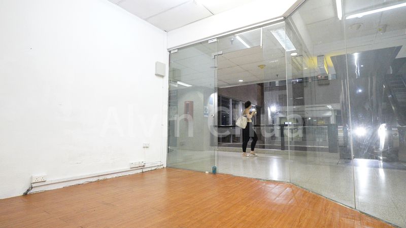 Mall Shop for Sale in Far East Shopping Centre - Image 13