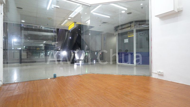 Mall Shop for Sale in Far East Shopping Centre - Image 10