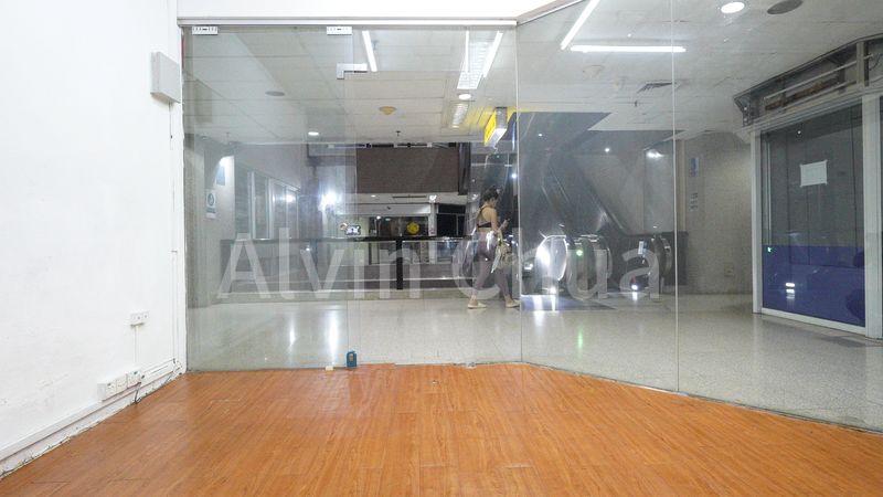 Mall Shop for Sale in Far East Shopping Centre - Image 12