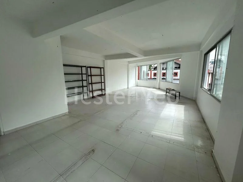 Shop / Shophouse for Rent: Mackenzie Road - Image 4