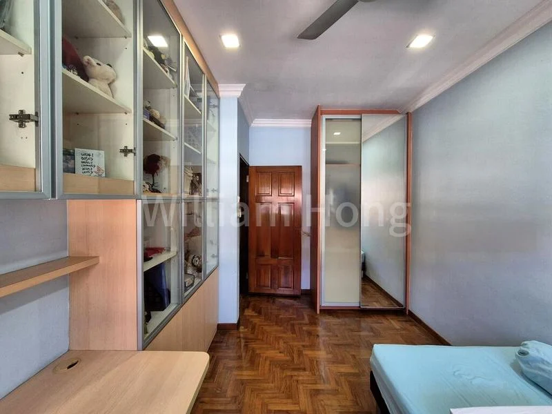 5 Bed Corner Terrace (Landed) for Sale in Lim Tua Tow Road - Image 6
