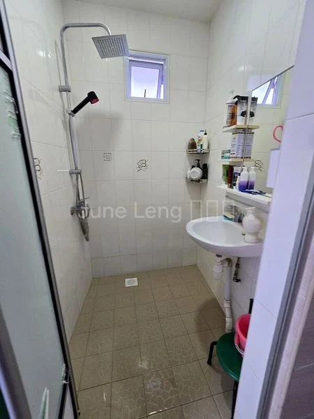 5 Bed Terraced House (Landed) for Sale in  Lorong 30 Geylang - Image 8