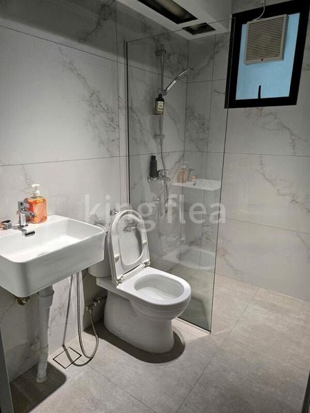 Common Room (HDB) for Rent in  172A Edgedale Plains - Image 1