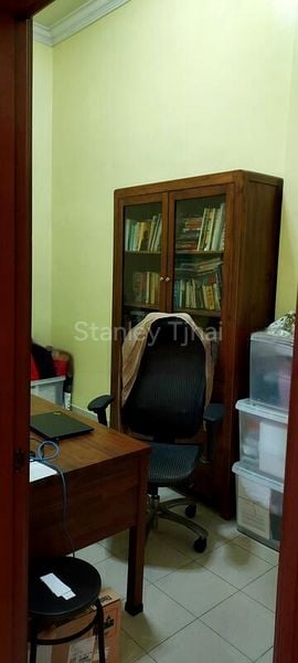 8 Bed Semi-Detached House (Landed) for Sale in  Seletar Hills Estate - Image 1