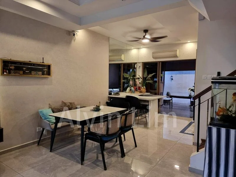 6 Bed Cluster House (Landed) for Sale in  Picardy Gardens - Image 8