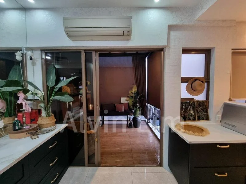 6 Bed Cluster House (Landed) for Sale in  Picardy Gardens - Image 5