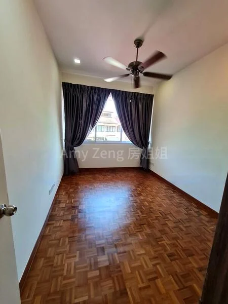 4 Bed Corner Terrace (Landed) for Rent in  Watten Estate - Image 7