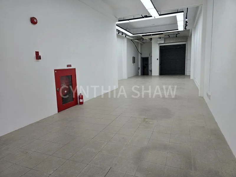 Other Retail for Rent in Desker Road Conservation Area - Image 4