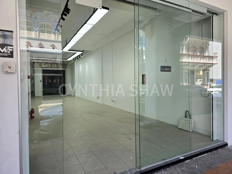 Other Retail for Rent in Desker Road Conservation Area - Image 1