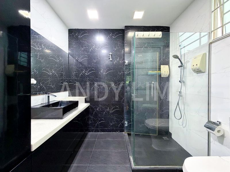 2 Bed Condo for Sale in  Northvale - Image 2