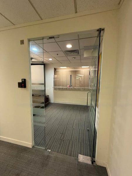 Office for Rent: Southpoint - Image 10