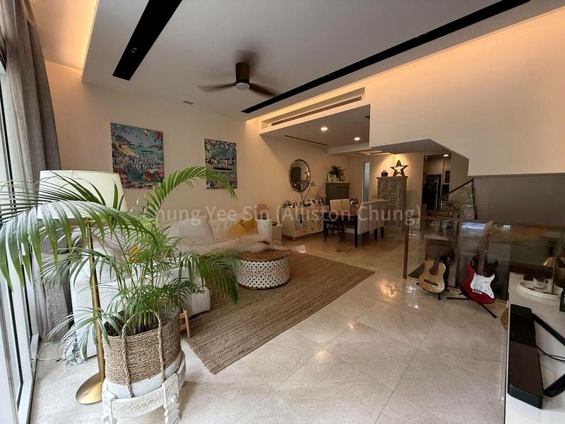 5 Bed Terraced House (Landed) for Rent in  The Greenwood - Image 2