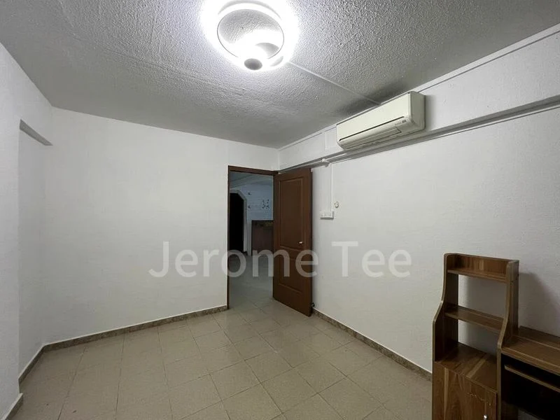 3 Room (3NG) HDB for Rent in  265 Bukit Batok East Avenue 4 - Image 2