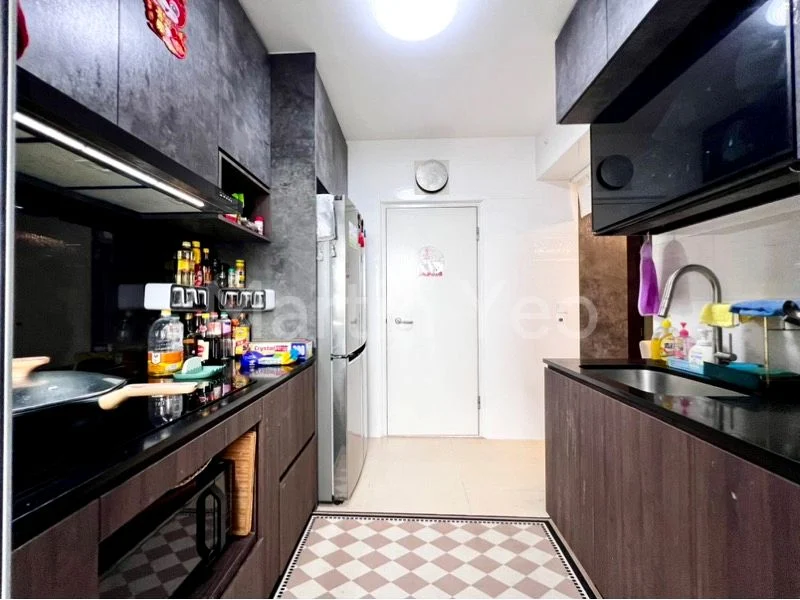 Premium HDB for Sale in 36 Margaret Drive - Image 10