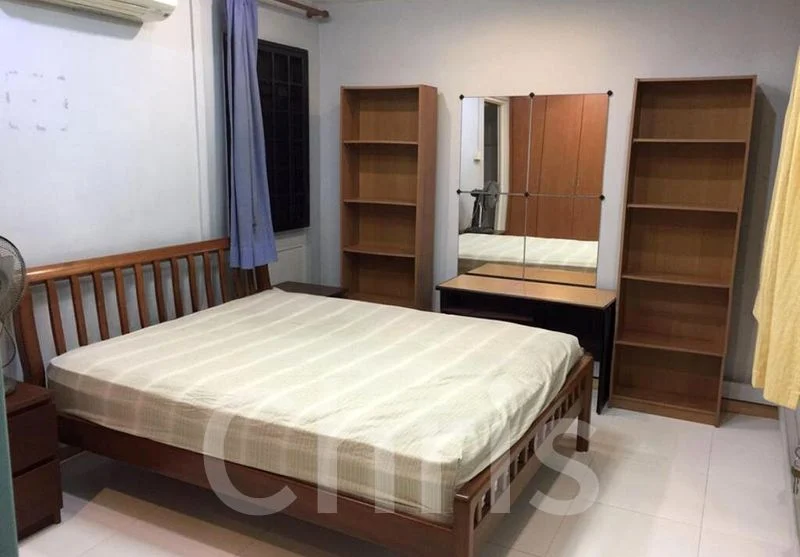5 Room (5I) HDB for Rent in  121B Rivervale Drive - Image 2