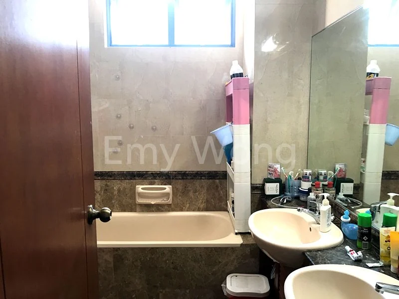 4 Bed Condo for Rent in  Sanctuary Green - Image 5