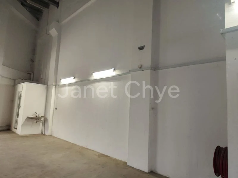Light Industrial (B1) for Rent in  Woodlands Sector 2 - Image 5