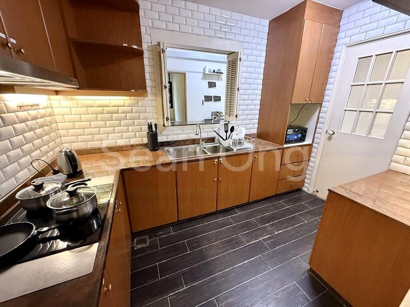 Common Room (Condo) for Rent in  Harbourlights - Image 3