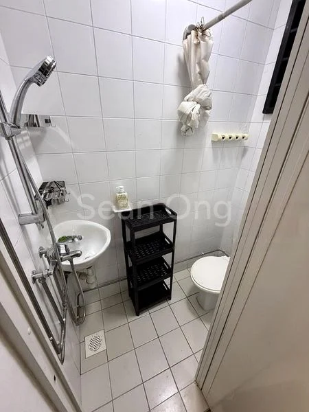 Common Room (Condo) for Rent in  Harbourlights - Image 1