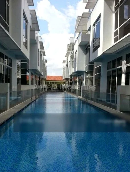 5 Bed Semi-Detached House (Landed) for Sale in  Hillsgrove - Image 2