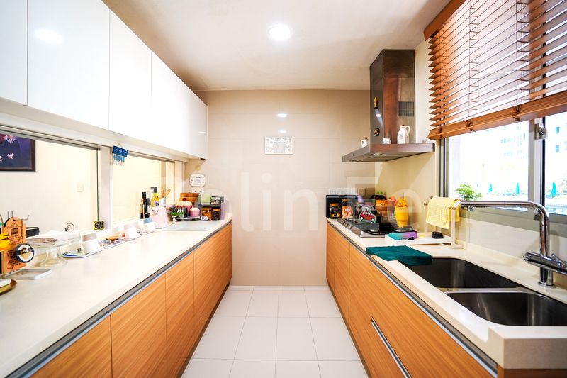 4 Bed Condo for Sale in  Sea Esta - Image 7