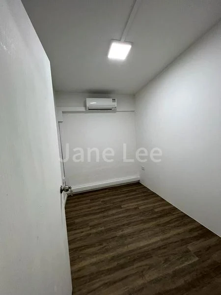 4 Room (4A) HDB for Rent in  574 Ang Mo Kio Avenue 10 - Image 14
