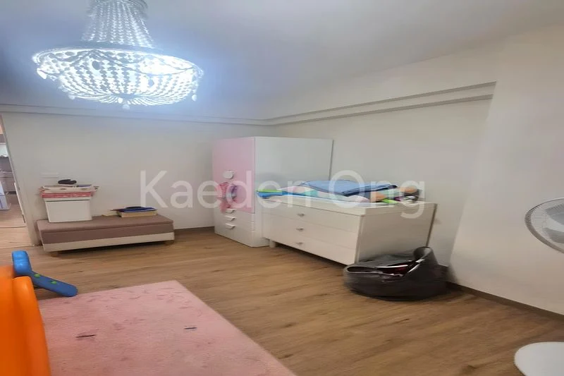 Common Room (HDB) for Rent in 183C Woodlands Street 13 - Image 2