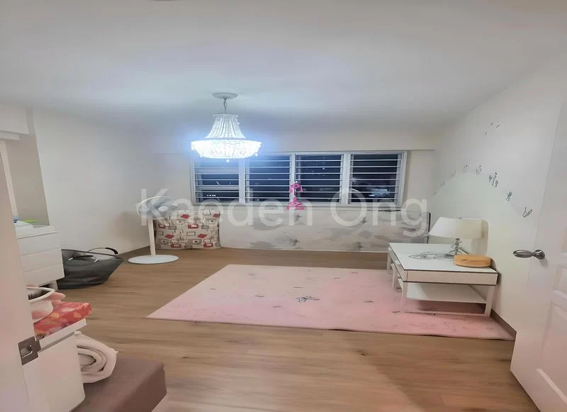 Common Room (HDB) for Rent in 183C Woodlands Street 13 - Image 1