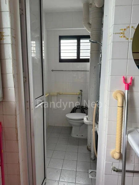 Common Room (HDB) for Rent in  278 Yishun Street 22 - Image 3