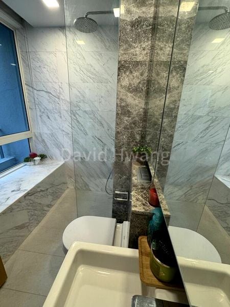 2 Bed Condo for Sale in  The Peak @ Cairnhill II - Image 8