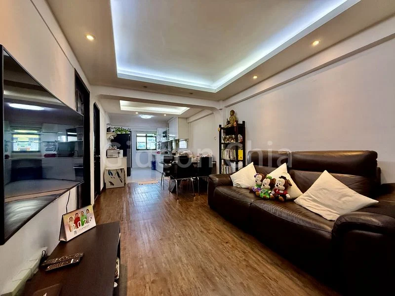 3 Room (3I) HDB for Sale in  195 Kim Keat Avenue - Image 2
