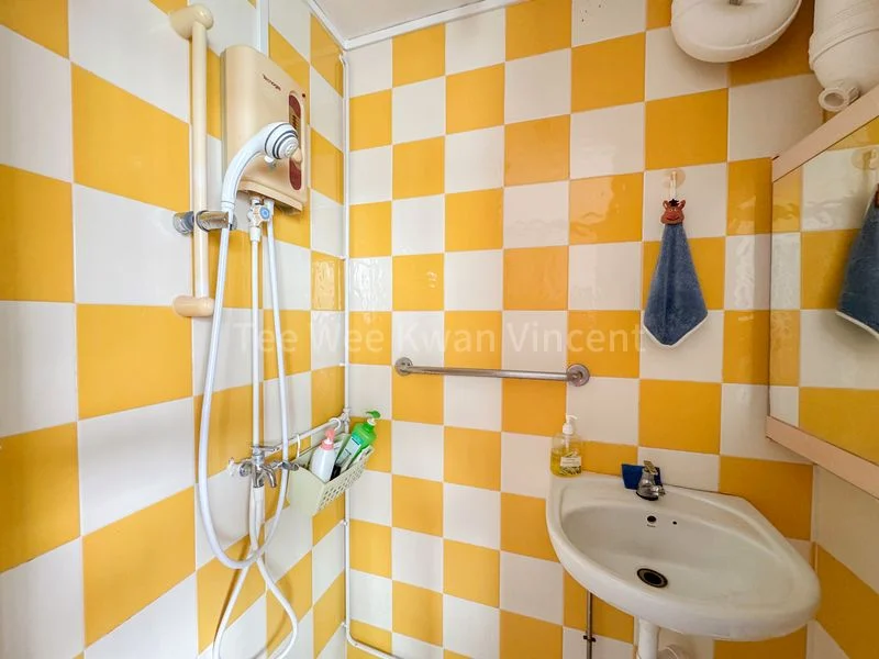 3 Room (3I) HDB for Sale in  116 Lorong 2 Toa Payoh - Image 7