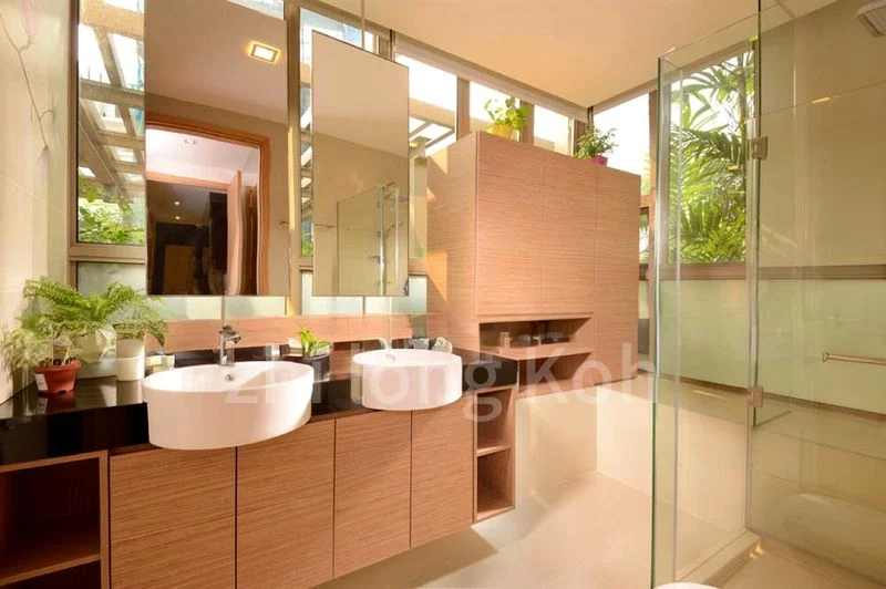 3 Bed Condo for Rent in  The Waterline - Image 3