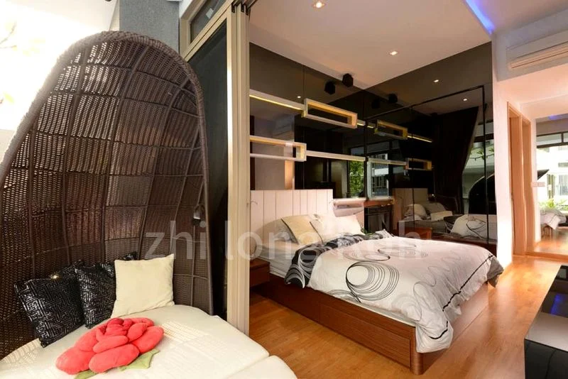 3 Bed Condo for Rent in  The Waterline - Image 4