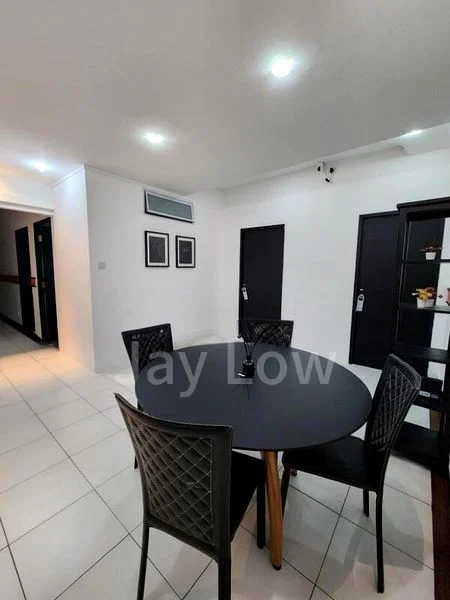 Common Room (Condo) for Rent in  Cascadale - Image 1