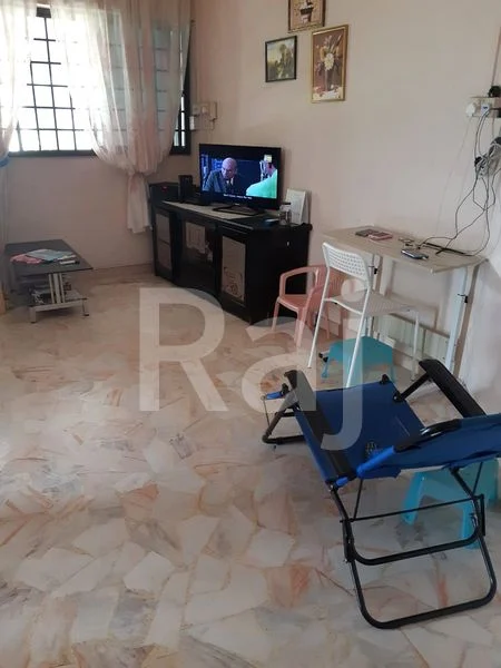 3 Room (3NG) HDB for Rent in  219 Tampines Street 24 - Image 4