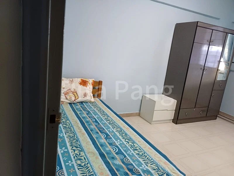 Common Room (HDB) for Rent in  541 Jurong West Avenue 1 - Image 1