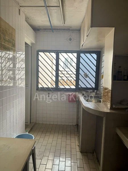 Maisonette HDB for Sale in  354 Bukit Batok Street 31 - Image 2