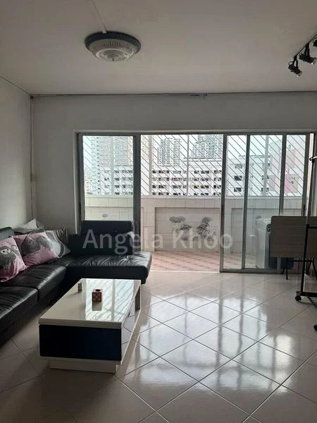 Maisonette HDB for Sale in  354 Bukit Batok Street 31 - Image 8
