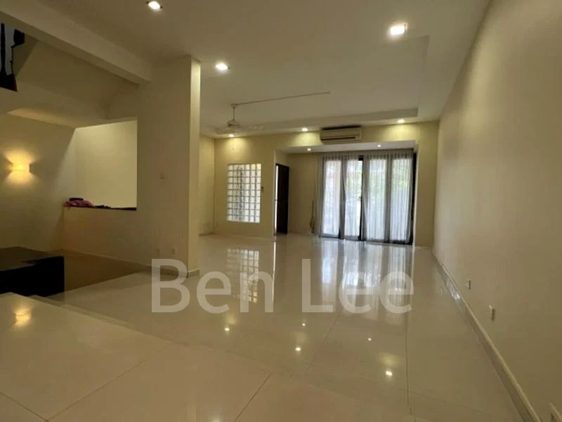 4 Bed Terraced House (Landed) for Rent in Hoover Park - Image 7