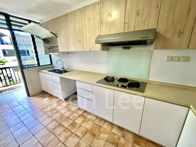 4 Bed Terraced House (Landed) for Rent in Hoover Park - Image 9