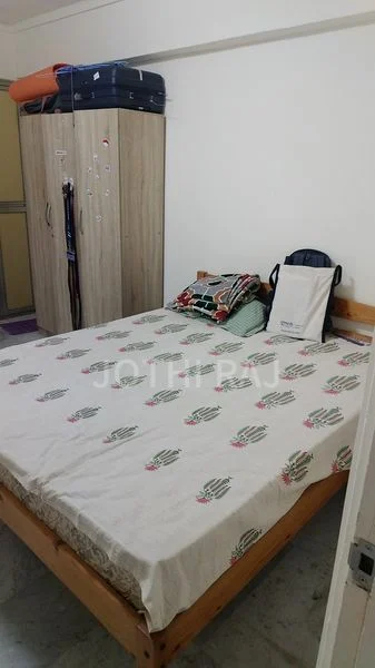 Master Room (HDB) for Rent in  410 Commonwealth Avenue West - Image 1
