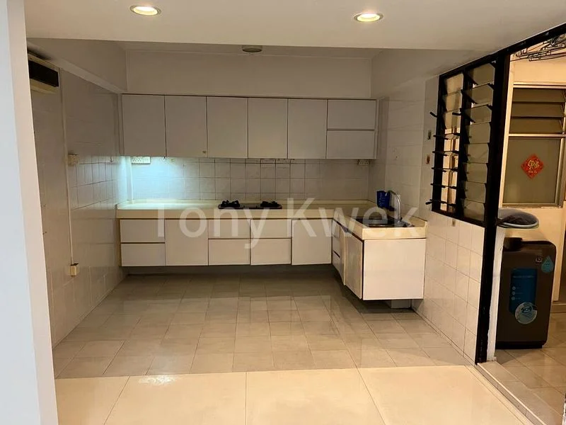 5 Room (5I) HDB for Sale in  895B Woodlands Drive 50 - Image 2